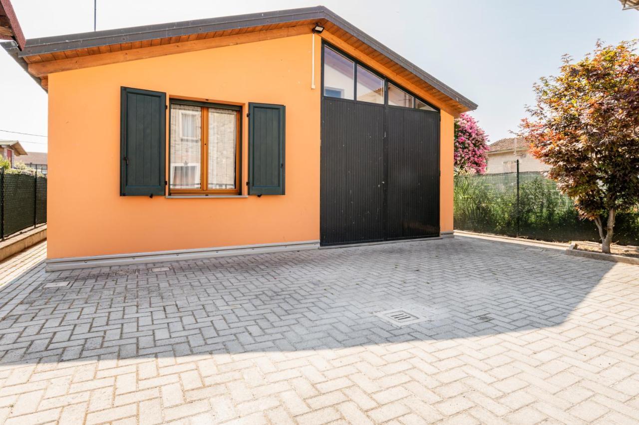 Casenuove Viletta Indipendente A 10 Min Da Parma Case Nuove  Exteriör bild